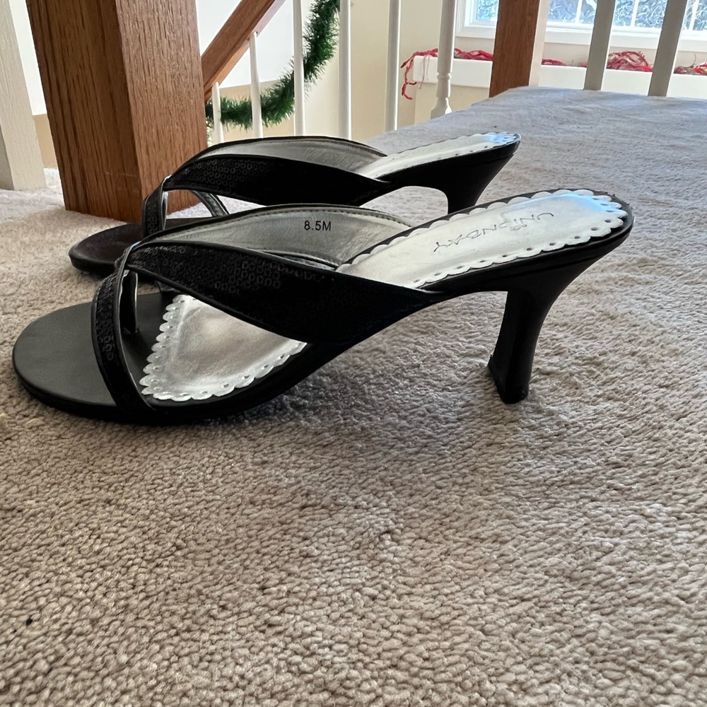 Union bay heels size 8.5